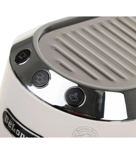Кофеварка эспрессо DeLonghi EC685.W белый, исп. кофе - молотый/чалды, 1.1 л, 1350 Вт, 15 бар