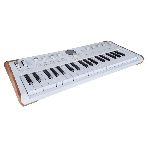 Сценическая клавиатура 230721 Arturia AstroLab 37 White Astrolab White 37 клавиш, полувзвешенная механика, 10 звуковых движков, вокодер, 10 кнопок пресетов, 4 макрорегулятора, MIDI-вход, USB-C и USB-A; аудио Bluetooth; WiFi, цвет белый, фото2