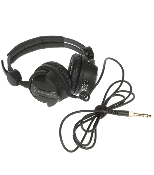 Проводные наушники Sennheiser HD 26 Pro черный, накладные, Jack 3.5/6.3 мм, складная чашка