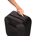 Шредер Fellowes PowerShred LX25 черный (секр.P-4)/перекрестный/6лист./11.5лтр./скрепки/скобы/пл.карты, фото10
