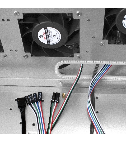 Серверный корпус ExeGate Pro EX293270RUS 4U660-HS24 (RM 19', высота 4U, глубина 660, БП 1100RADS, 24xHotSwap, USB)