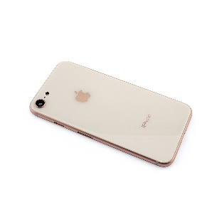 Задняя крышка (корпус) в сборе с рамкой для Apple iPhone 8 золотой