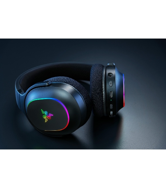 Гарнитура Razer Barracuda X Chroma чёрный, беспроводная, радиоканал, до 70 ч, съёмный микрофон, подсветка