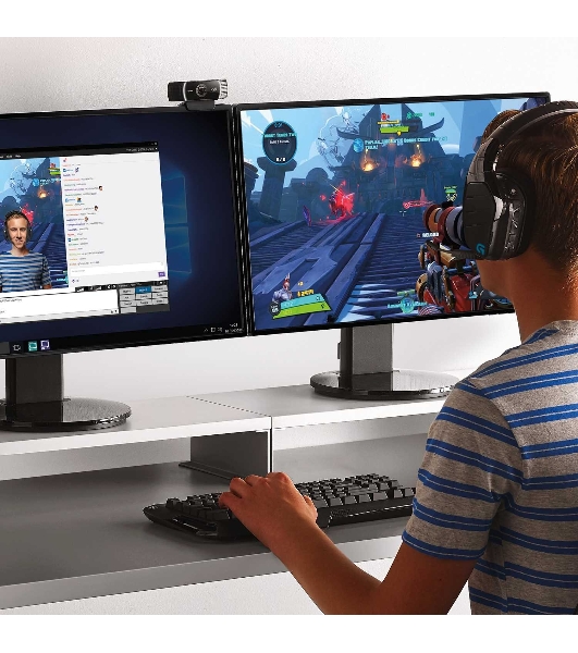 Веб-камера Logitech C922 Pro Stream 1920x1080, 30 кадр/с, USB Type-A, микрофон (2 шт, шумоподавление), автоматическая фокусировка, автоосвещение, универсальное крепление