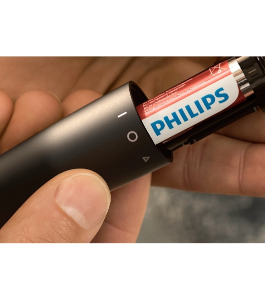 Триммер для носа Philips NT1620/15 роторный режущий элемент, водонепроницаемый корпус - пластик, цвет - черный, в комплекте батарейка АА