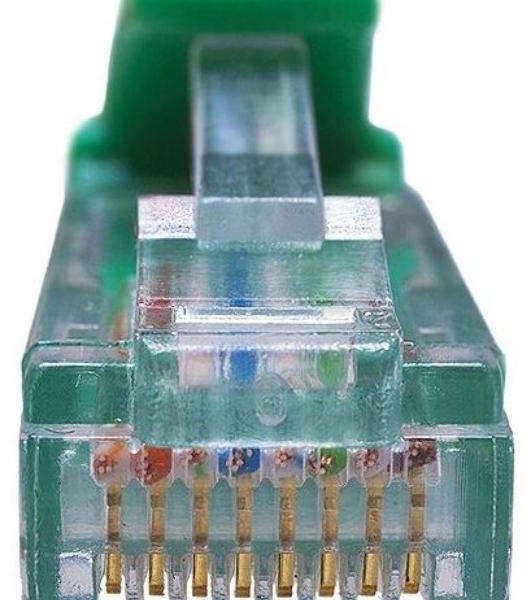 Патч-корд Suprlan 10-0158 UTP RJ-45 вил.-вилка RJ-45 кат.5E 2м зеленый LSZH 24AWG