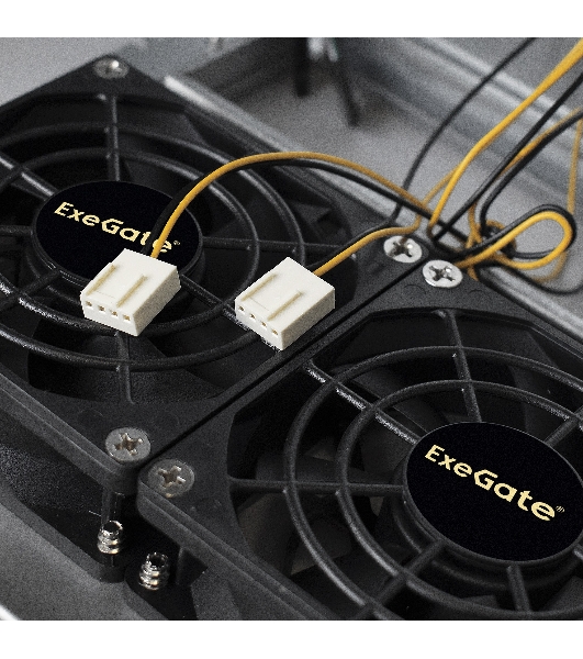 Серверный корпус ExeGate Pro 4U650-010/4U4139L RM 19', высота 4U, глубина 650, БП 700RADS, USB