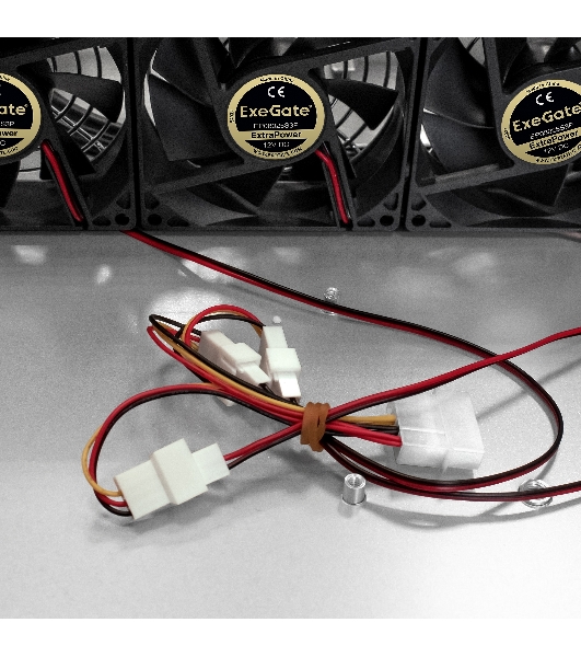 Серверный корпус ExeGate EX293343RUS Pro 2U550-08 (RM 19', высота 2U, глубина 550, БП 1100ADS, 2*USB)