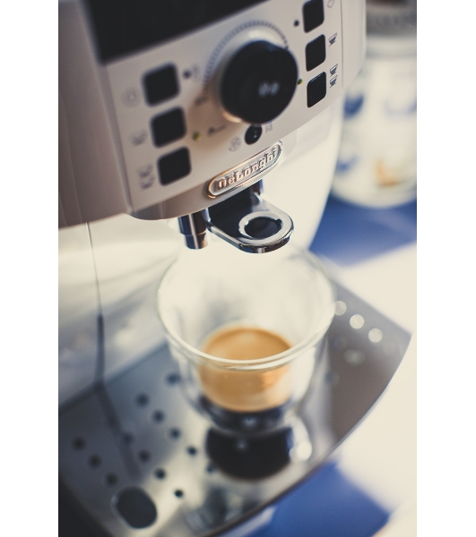 Кофемашина автоматическая DeLonghi ECAM 21.117.SB серебристый/черный, исп. кофе - зерновой/молотый, 1.8 л, 1450 Вт, 15 бар