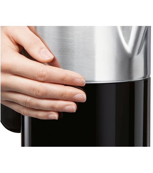 Электрочайник Bosch TWK8613 черный/серебристый, 1.5 л, 2400 Вт, скрытый нагревательный элемент, поддержание температуры