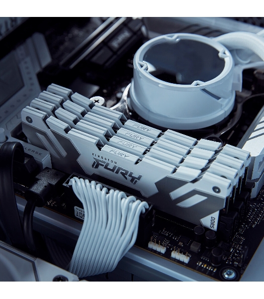 Оперативная память Kingston Fury Renegade, DDR5, 64Gb (2x32Gb), 6400MHz, CL32, радиатор, белый