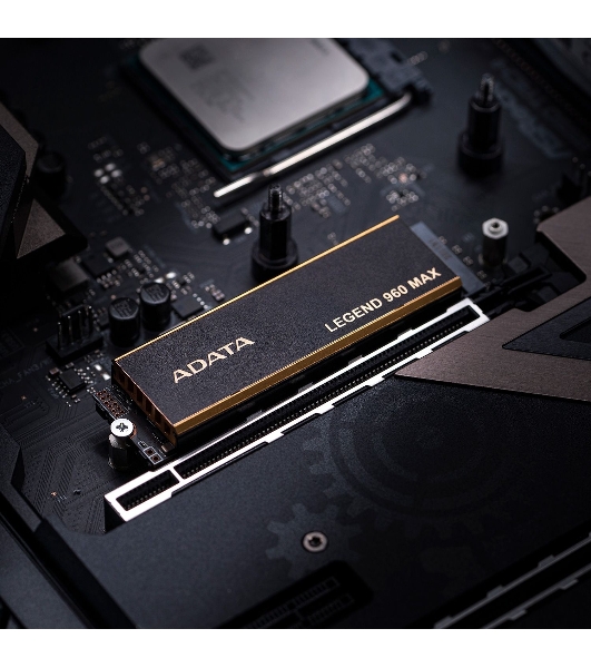 Накопитель SSD ADATA LEGEND 960 MAX, 4Tb, M.2 2280, PCIe 4.0 x4, NVMe, R/W 7400/6800, с радиатором